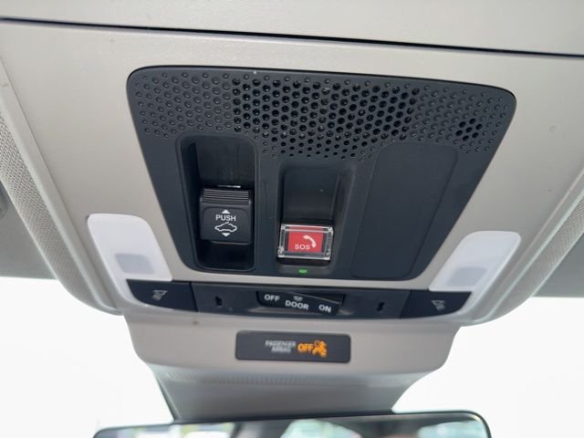 Used 2023  Honda Touring image 23