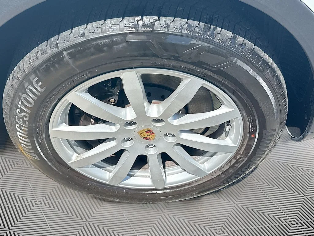 2023 Porsche Cayenne Base - Photo 32