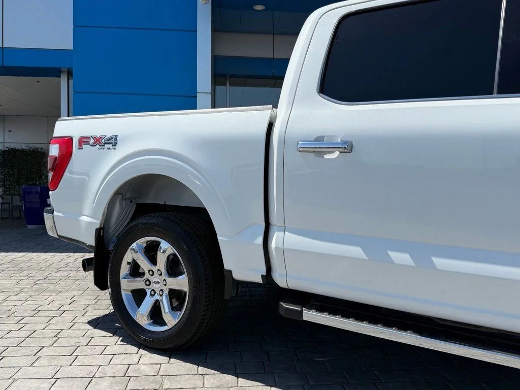 Used 2021 White Ford Lariat image 6