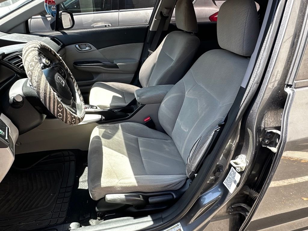 Used 2013  Honda LX image 18