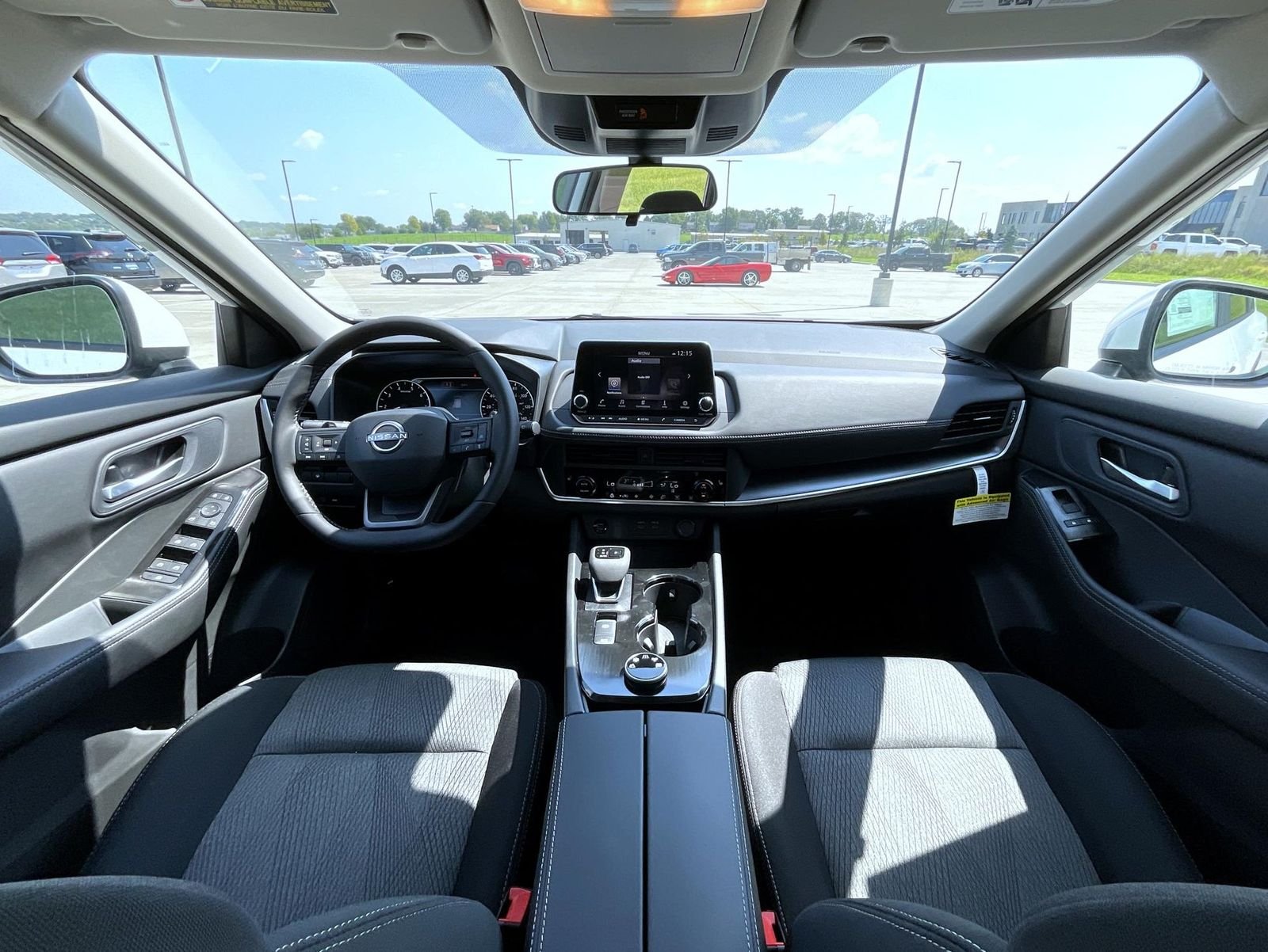 New 2026 Everest White Pearl Tricoat Nissan SV image 15