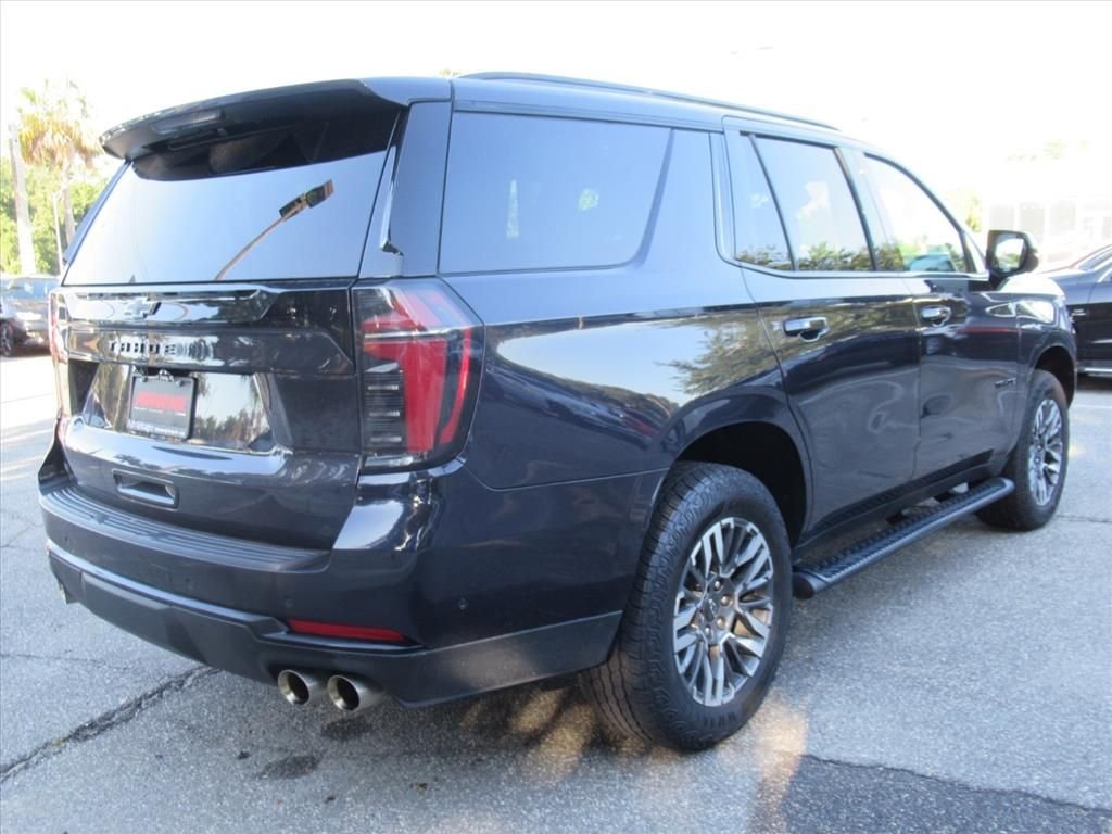 Used 2025 Gray Chevrolet Z71 image 7