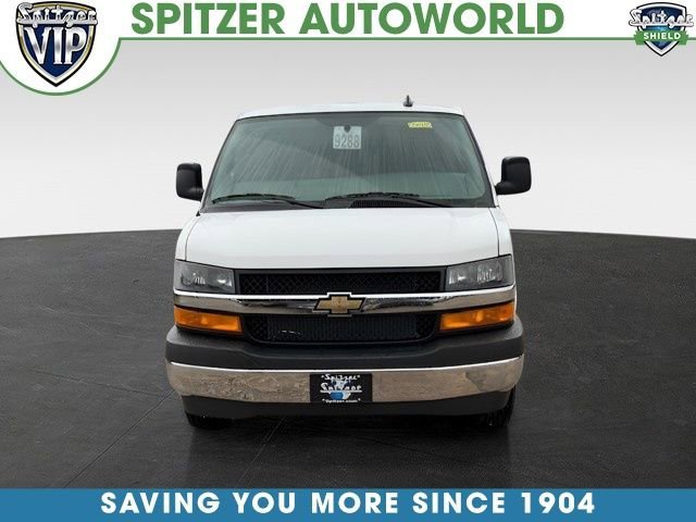 New 2025 Summit White Chevrolet WT image 10