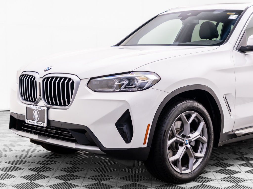 Used 2024 Alpine White BMW xDrive30i image 36