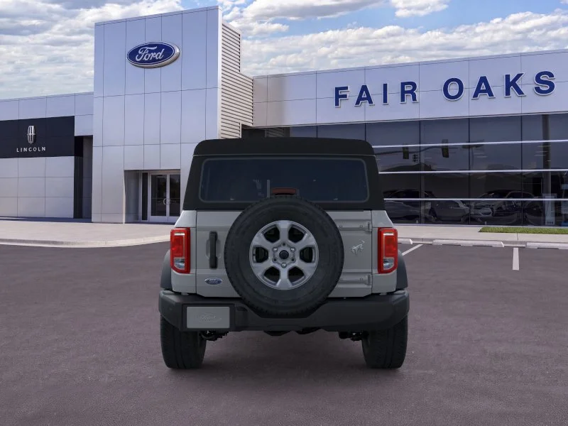 New 2026 Avalanche Gray Ford Big Bend image 30