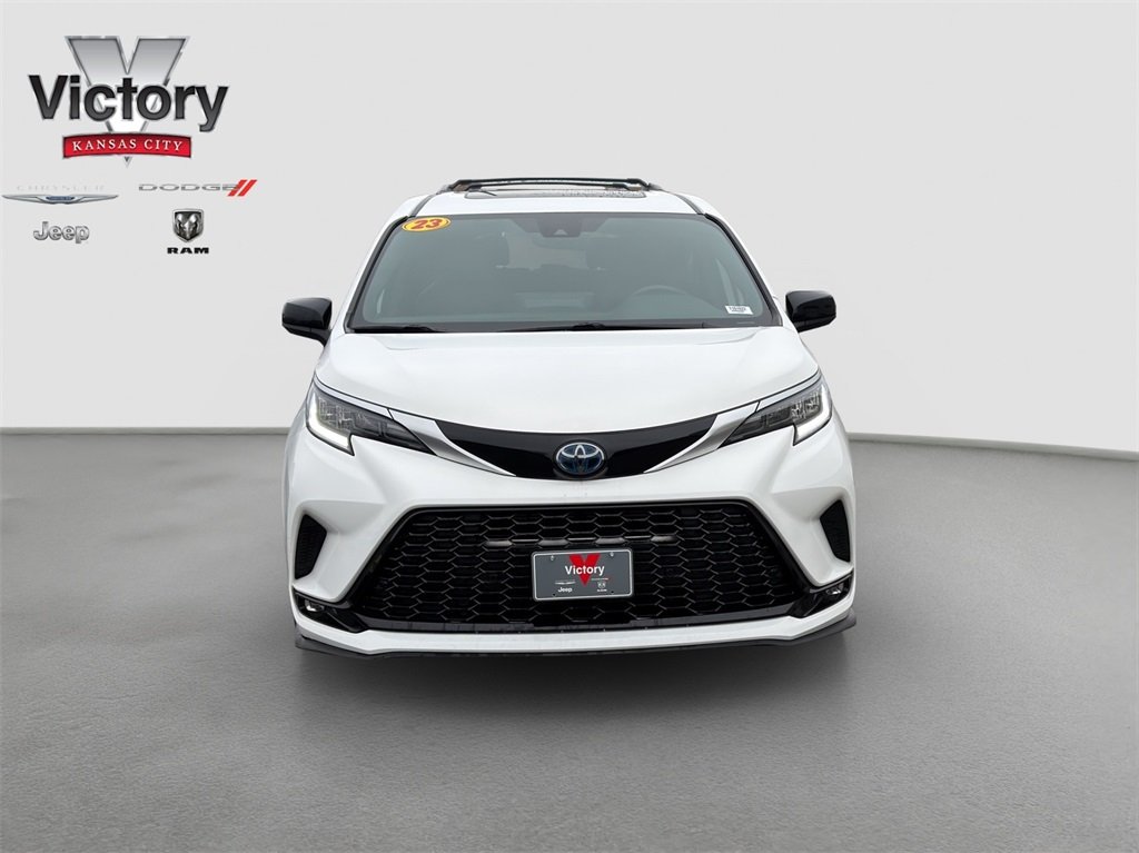 Used 2023 Toyota Sienna XSE with VIN 5TDDSKFC9PS101022 for sale in Kansas City