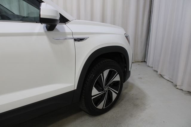 Used 2024 Pure White Volkswagen 1.5T SE image 27