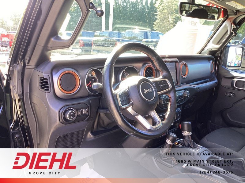 Used 2021 Black Jeep Mojave image 23