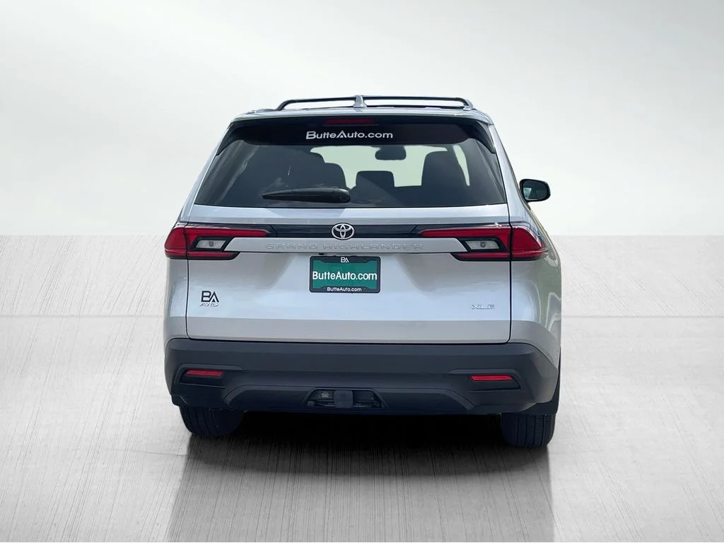 New 2026 Celestial Silver Metallic Toyota XLE image 4