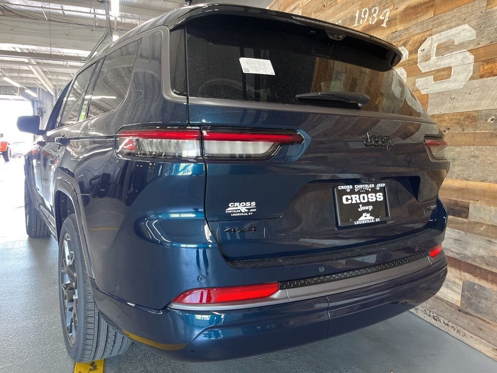 New 2026 Fathom Blue Pearl-Coat Exterior Paint Jeep Summit image 21