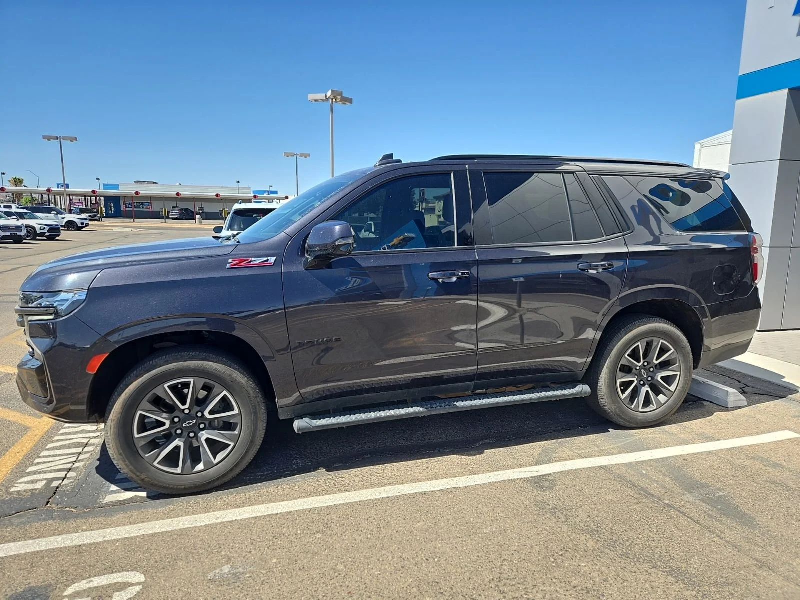2022 Chevrolet Tahoe Z71 - Photo 2