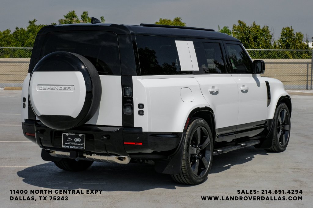New 2026 Fuji White Land Rover X-Dynamic SE image 6