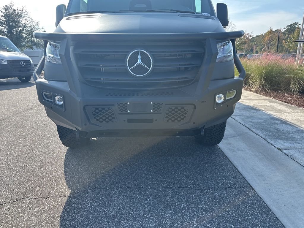 New 2026 White Mercedes-Benz AWD Cargo image 4
