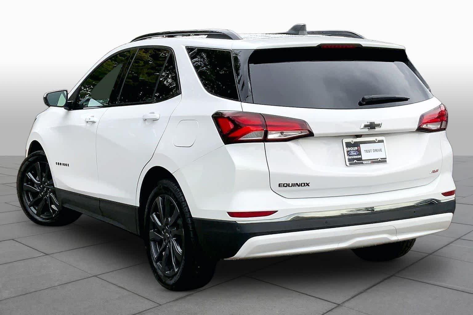 Used 2023 Summit White Chevrolet RS image 12