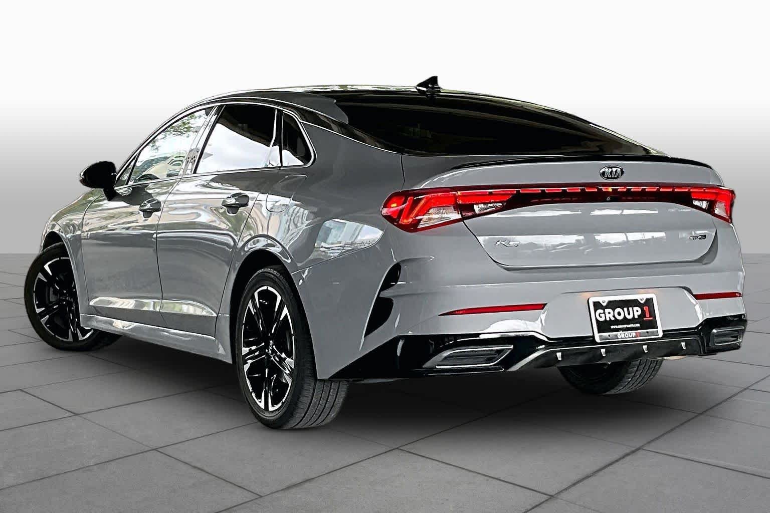 Used 2021 Wolf Gray Kia GT-Line image 11