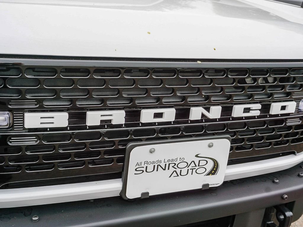 New 2026 Oxford White Ford Badlands image 11
