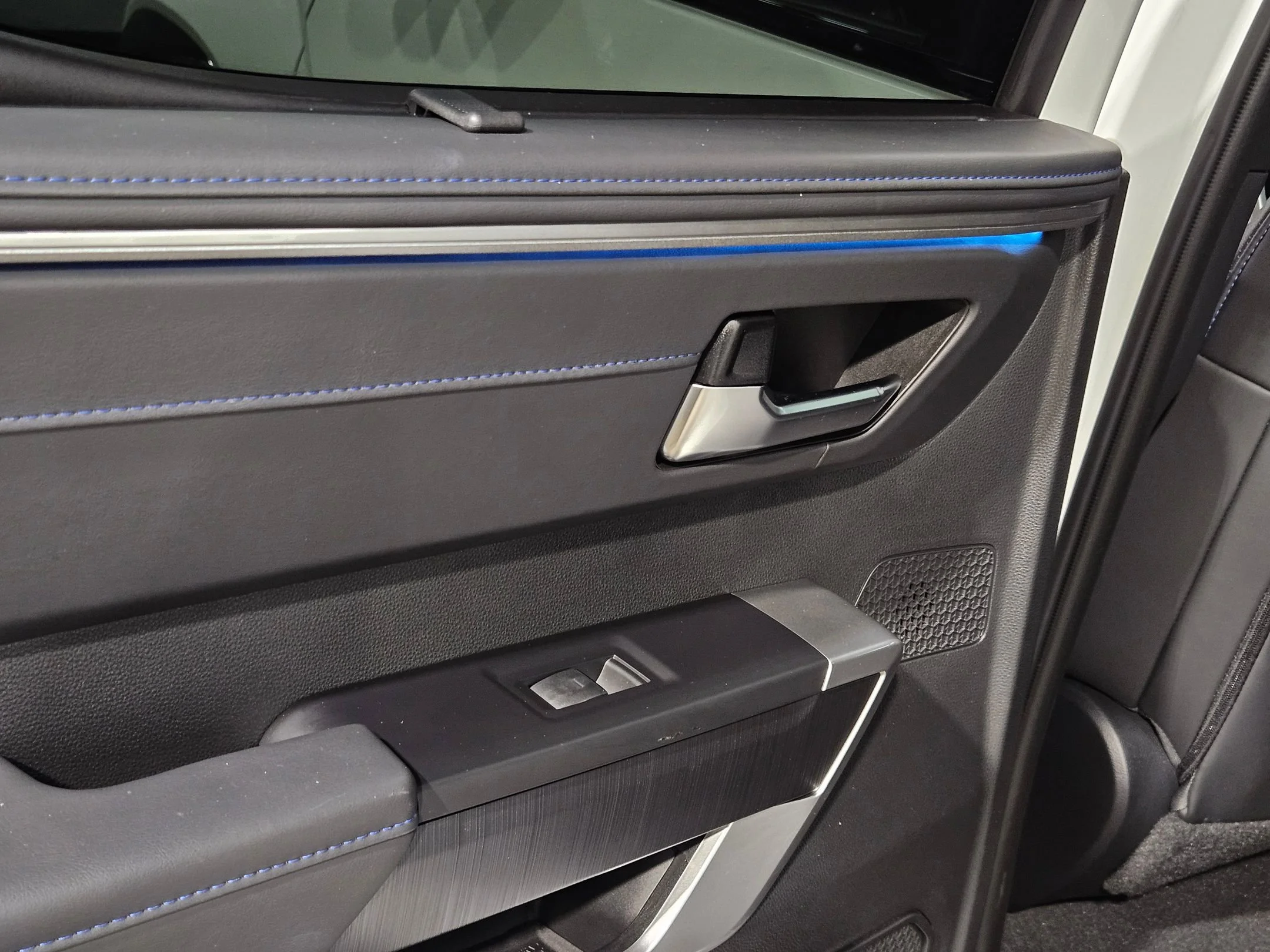 Used 2024 Wind Chill Pearl Toyota Platinum Hybrid image 36