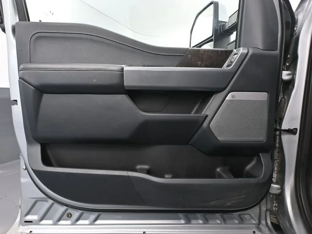 Used 2022 Silver Ford Lariat image 20