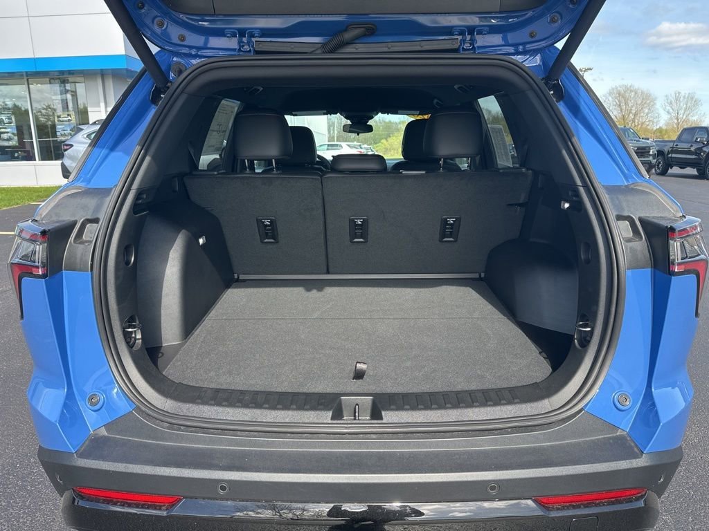 Used 2026 Reef Blue Metallic Chevrolet RS image 9