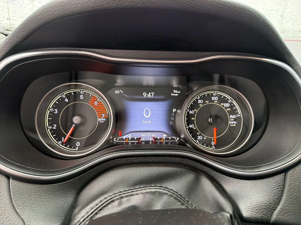 Used 2020 Silver Jeep Trailhawk image 15