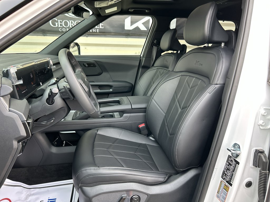 New 2027 Glacial White Pearl Kia X-Line EX image 11