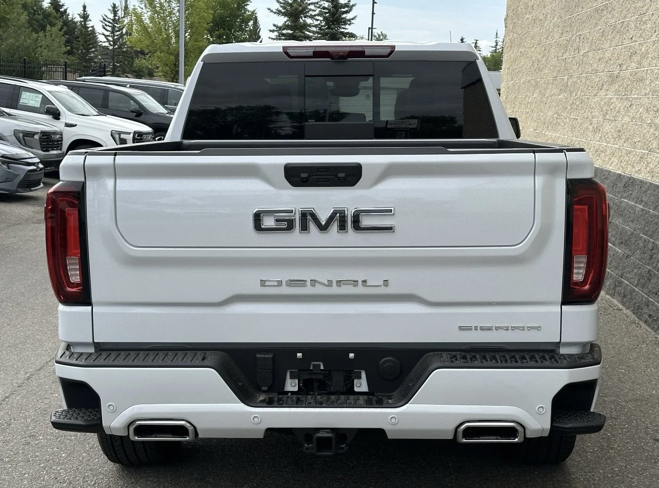 New 2026 Glacier White Tricoat GMC Denali Ultimate image 5