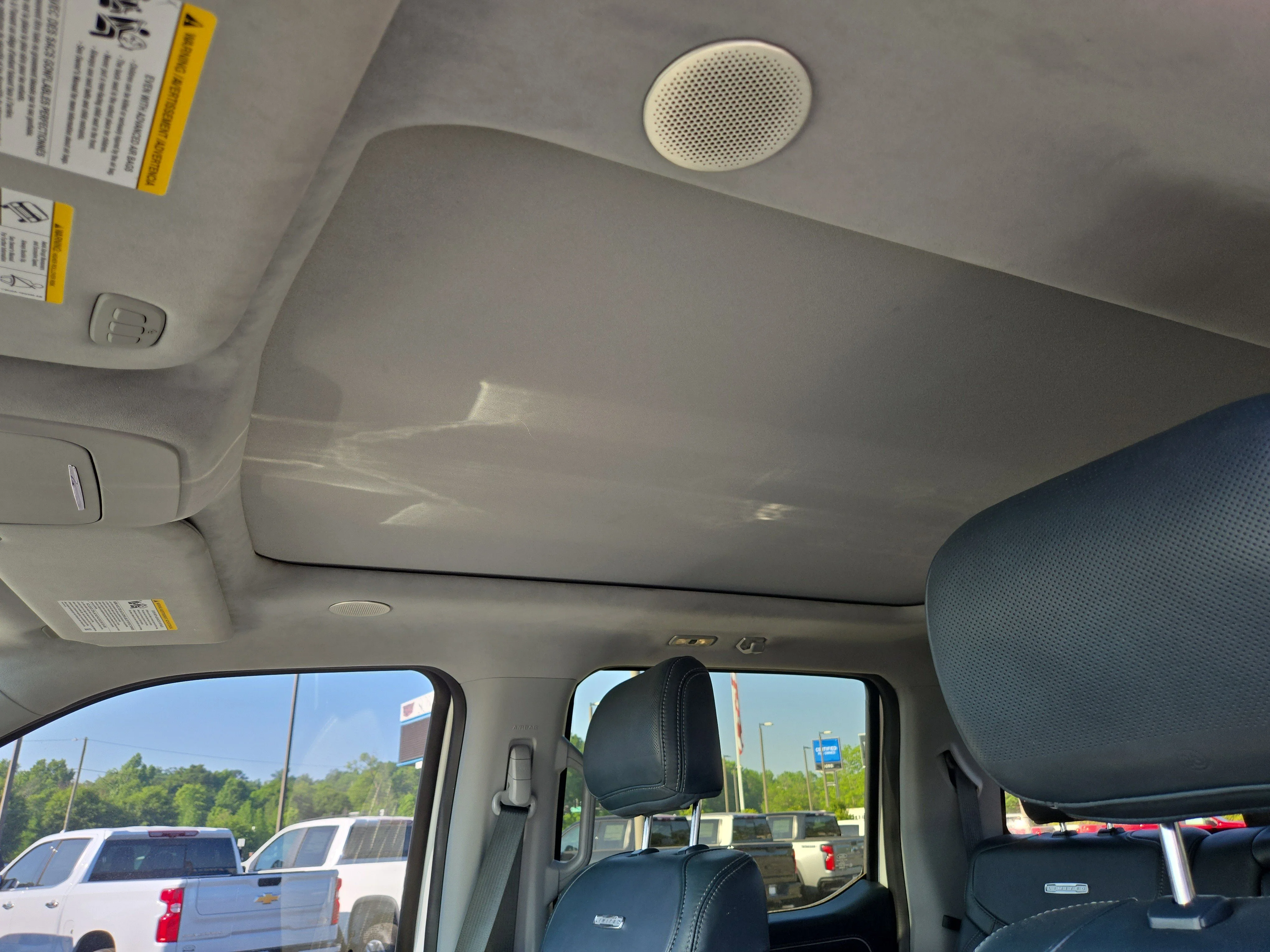 Used 2023 White Ford Limited image 20