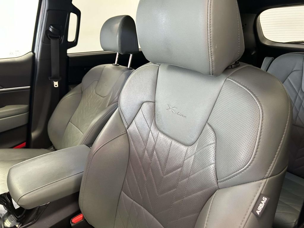 Used 2024 Green Kia EX X-Line image 15