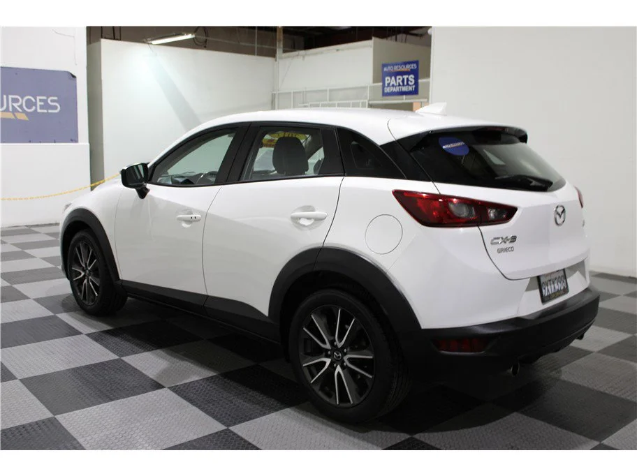 Used 2017 Crystal White Pearl Mica Mazda Touring image 6