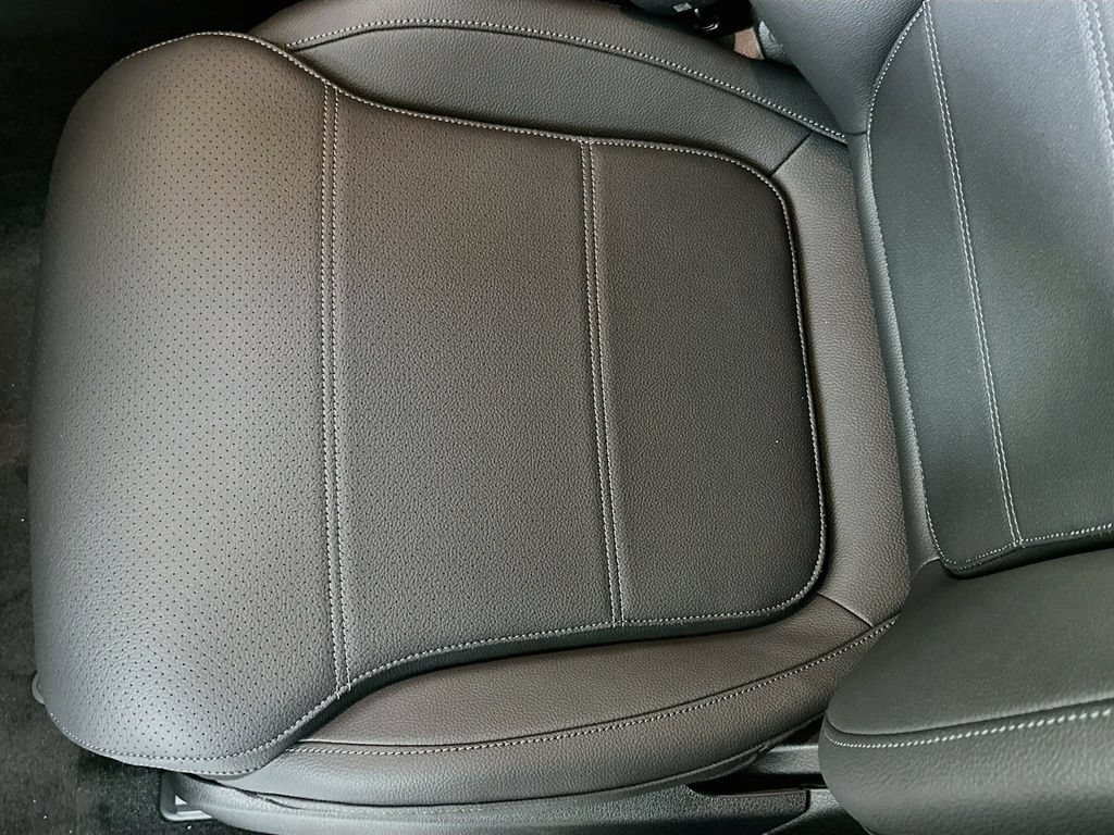 New 2026 Twilight Blue Metallic Mercedes-Benz C 300 image 51