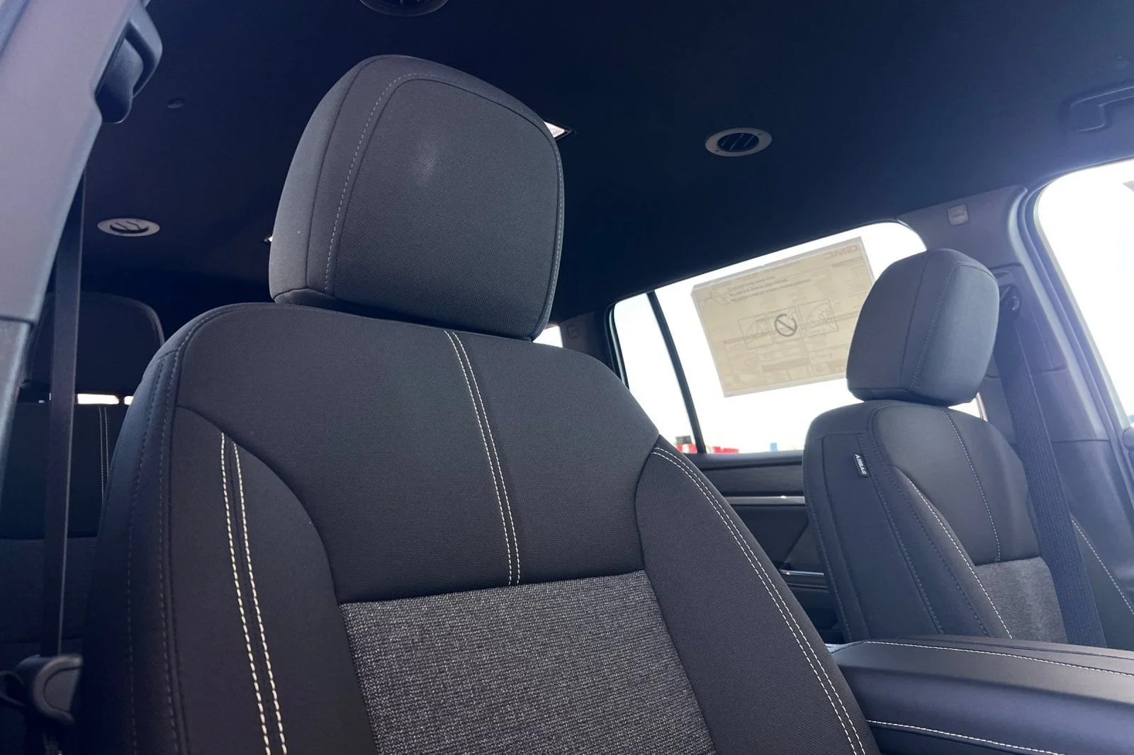 2026 GMC Acadia Elevation - Photo 15