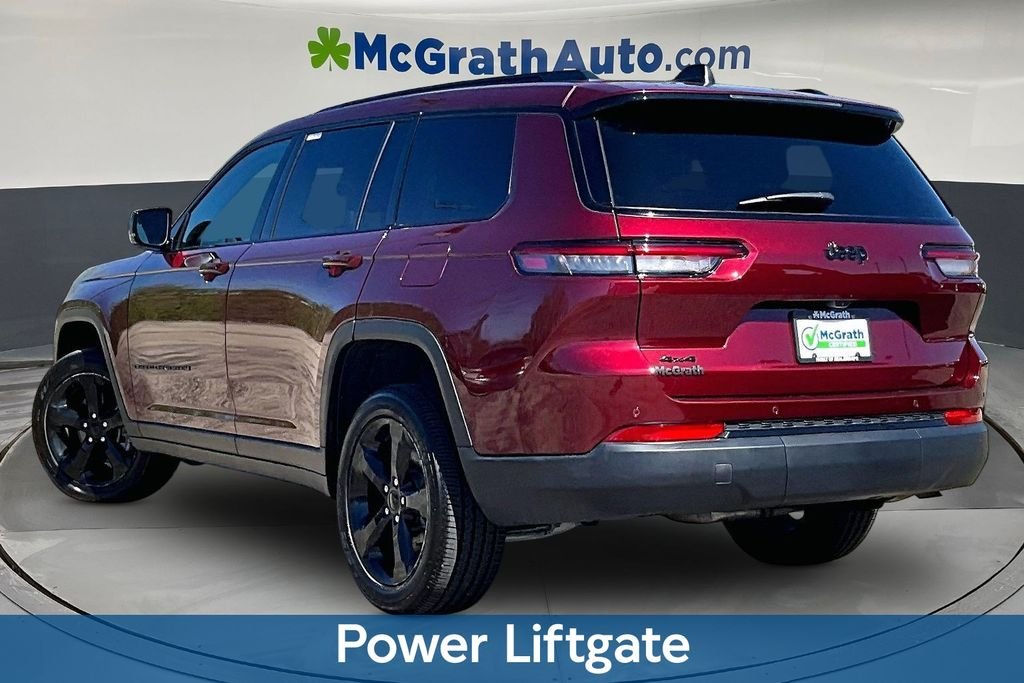 Used 2025 Red Jeep Altitude image 5