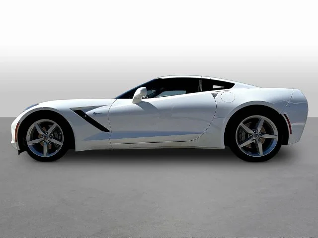 Used 2014 White Chevrolet Base image 4