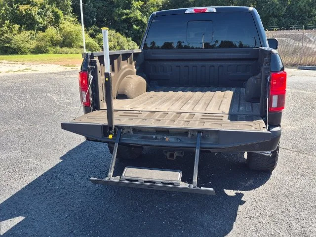 Used 2020 Black Ford Lariat image 4