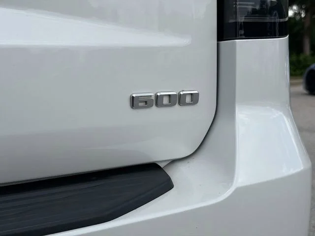 Used 2022 Crystal White Tricoat Cadillac Sport Platinum image 48