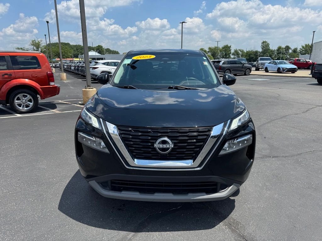 Used 2023 Super Black Nissan SV image 2