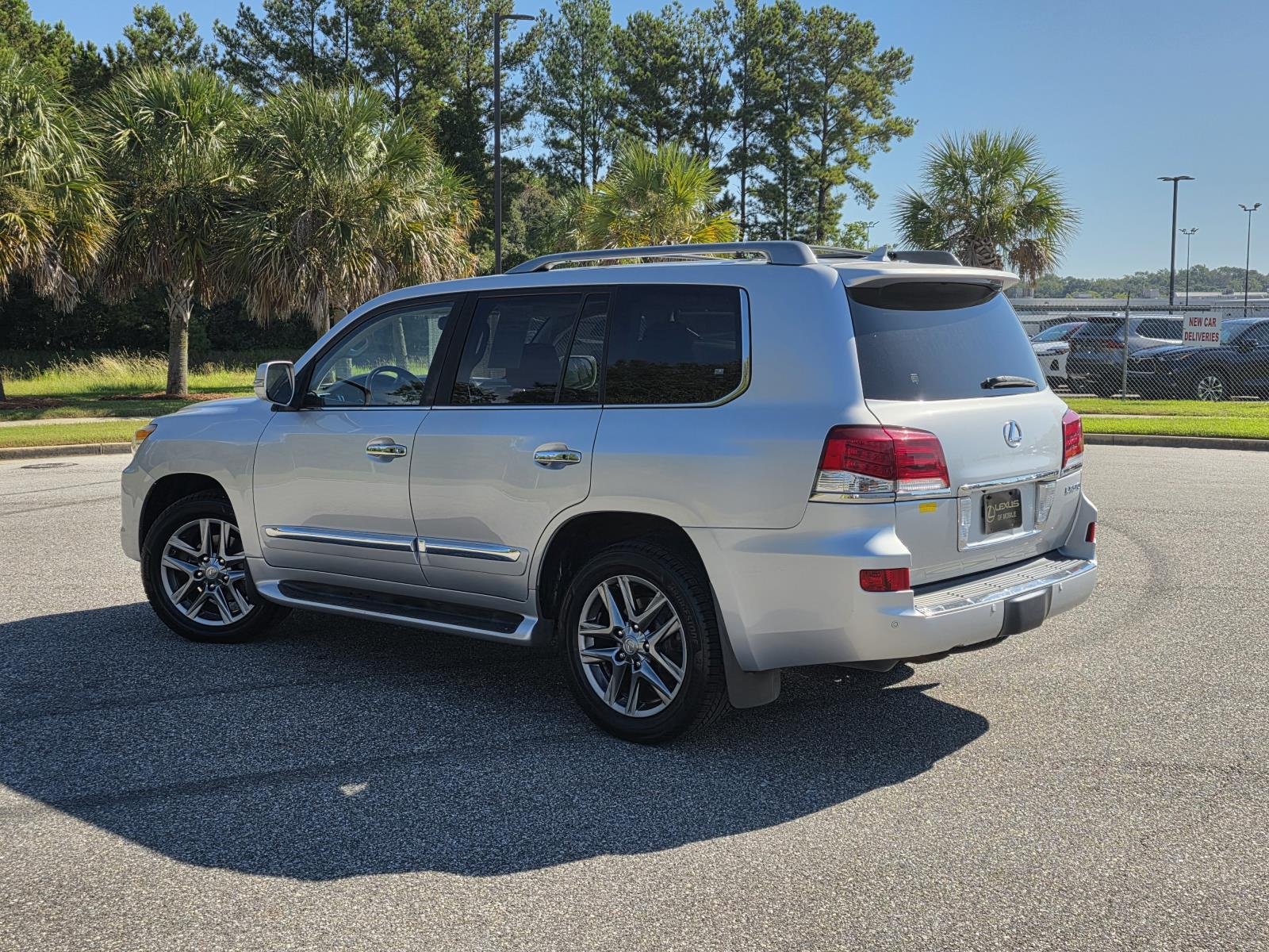 Used 2015 Silver Lexus 570 image 4