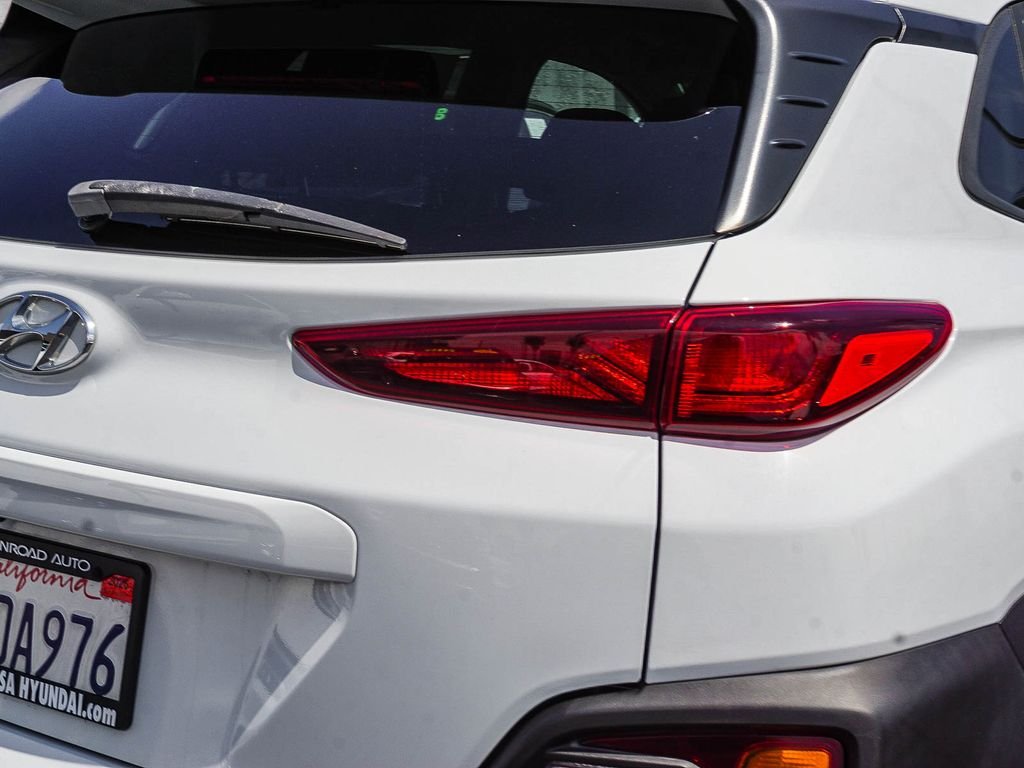 Used 2018 White Hyundai SEL image 7