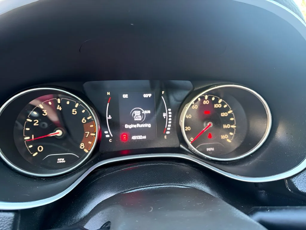 Used 2018 Laser Blue Pearlcoat Jeep Sport image 13
