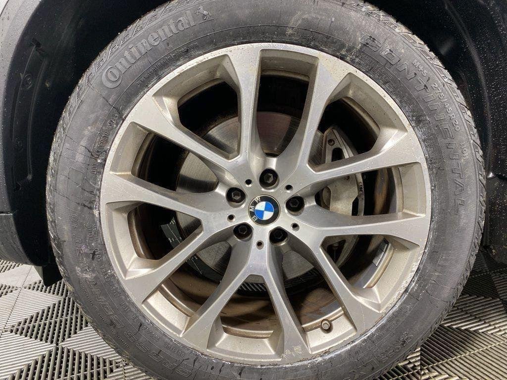 Used 2024 Gray Metallic BMW xDrive40i image 13
