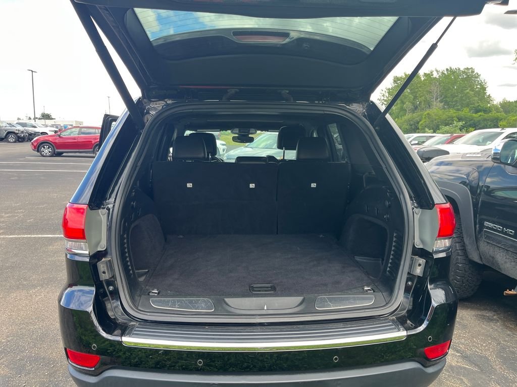 Used 2018 Black Jeep Limited image 24