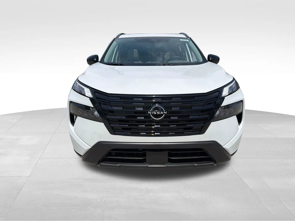 New 2026 Everest White Pearl TriCoat Nissan Dark Armor™ image 2