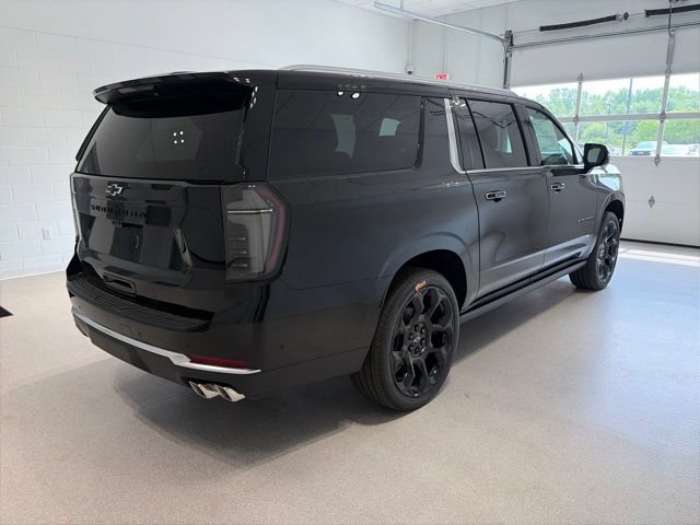 2026 Chevrolet Suburban High Country - Photo 6