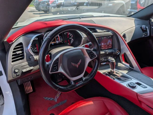 Used 2018 White Chevrolet Z06 image 20