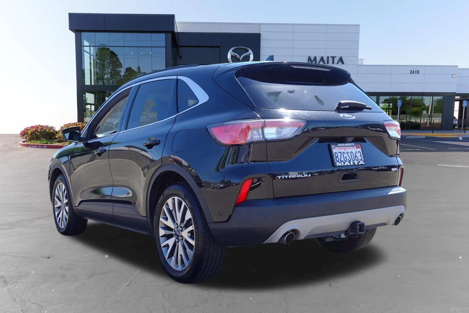 Used 2020 Black Metallic Ford Titanium image 5