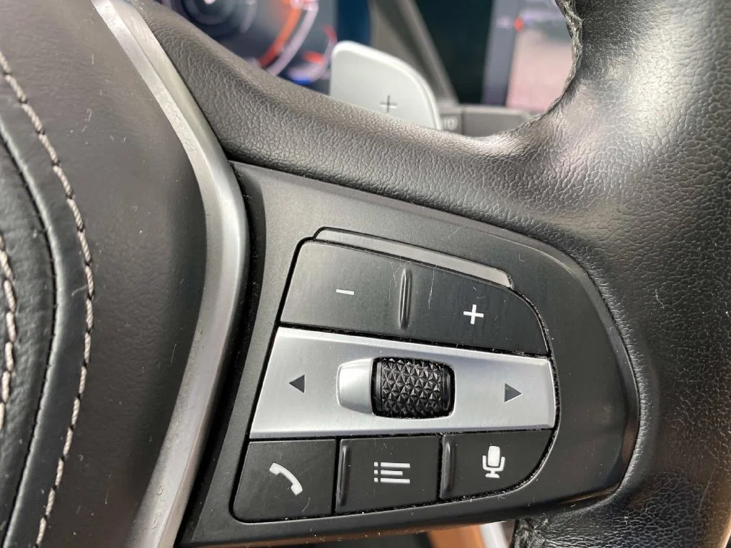 Used 2021 Blue BMW xDrive40i image 18