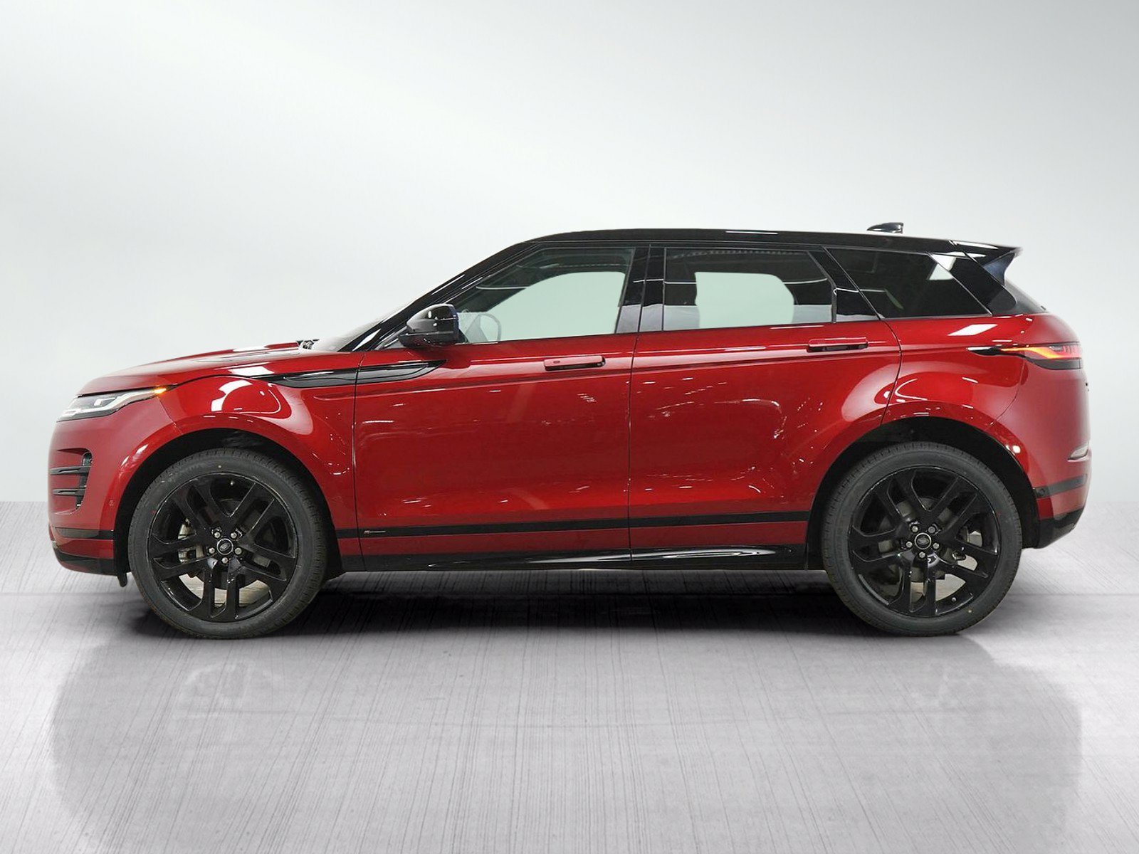 Used 2020 Firenze Red Metallic Land Rover R-Dynamic SE image 2