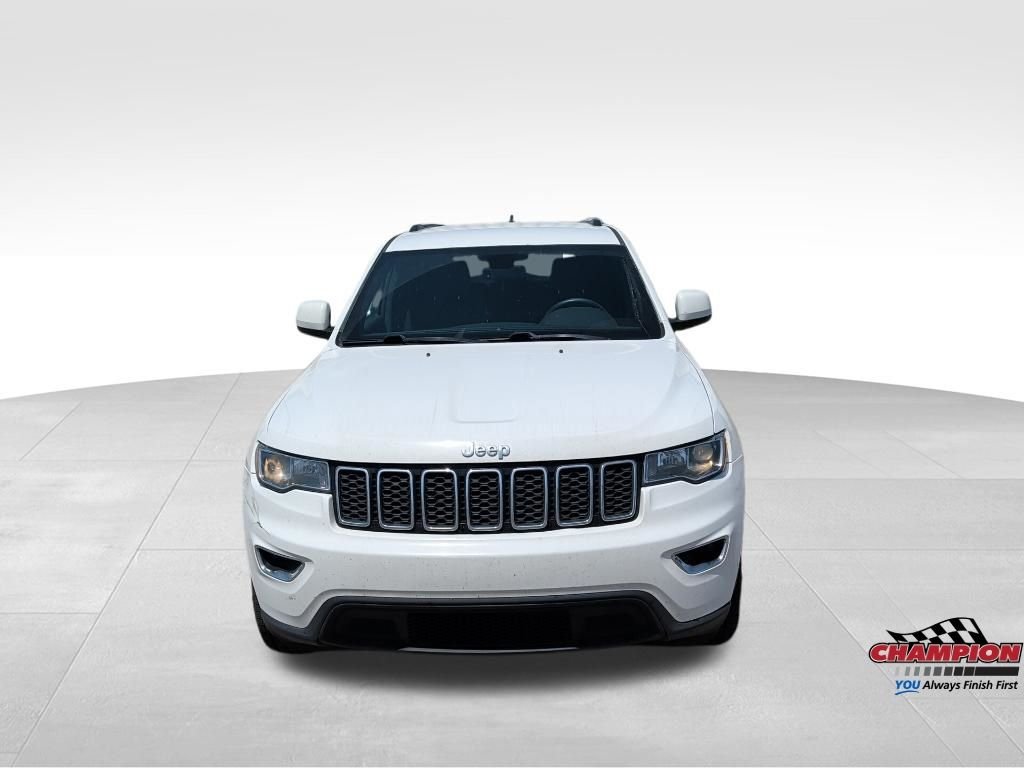 Used 2017 White Jeep Laredo image 8