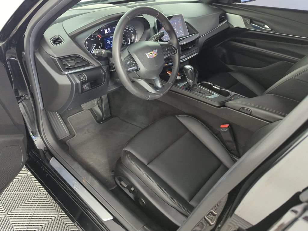 Used 2022 Black Raven Cadillac Luxury image 10