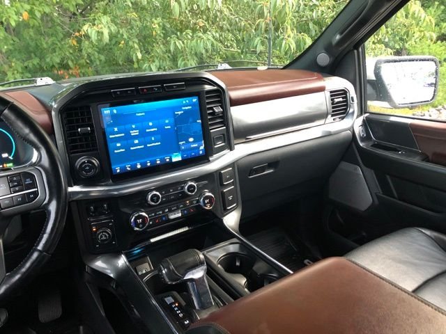 Used 2021 Oxford White Ford Lariat image 35